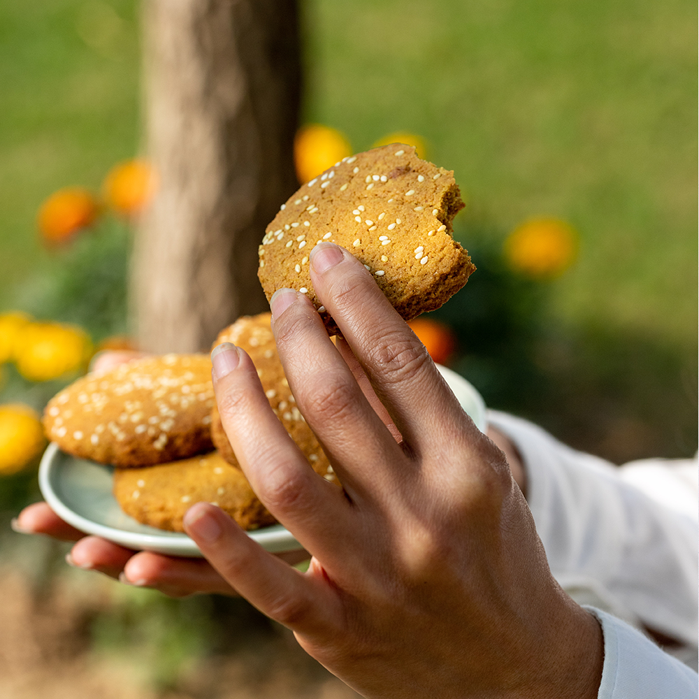 Sesame Barley Cookies